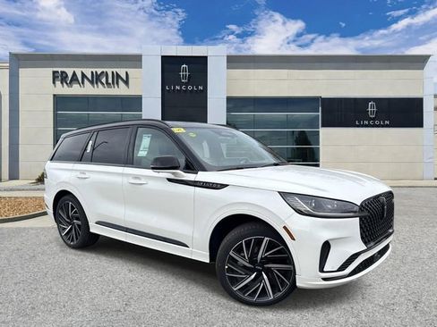 New 2026 Lincoln Aviator Black Label w/ Black Label Special Edition AWD/4WD image 1