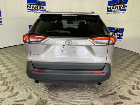 Used 2024 Toyota RAV4 XLE FWD image 17