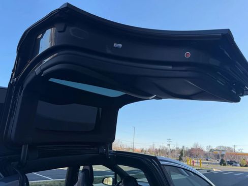 Used 2017 Tesla Model X 100D image 22