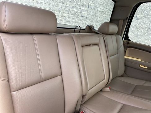 Used 2013 Chevrolet Silverado 2500 LTZ w/ LTZ Plus Package image 28