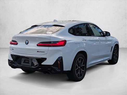 Used 2024 BMW X4 M40i AWD/4WD image 5