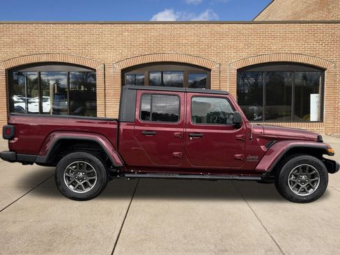 Used 2021 Jeep Gladiator Sport w/ Quick Order Package 24Q 80Th AWD/4WD image 2