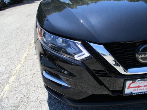 Used 2020 Nissan Rogue Sport SL image 25