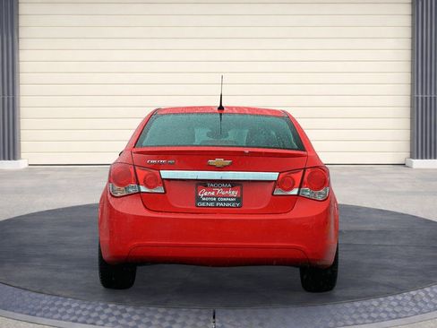 Used 2014 Chevrolet Cruze Eco image 6