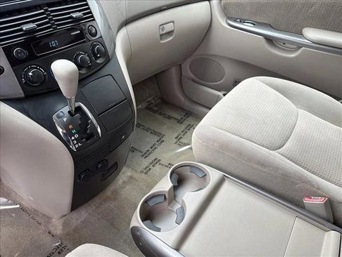 Used 2007 Toyota Sienna LE image 18