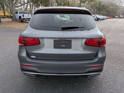 Used 2021 Mercedes-Benz GLC 300 4MATIC w/ AMG Line image 5