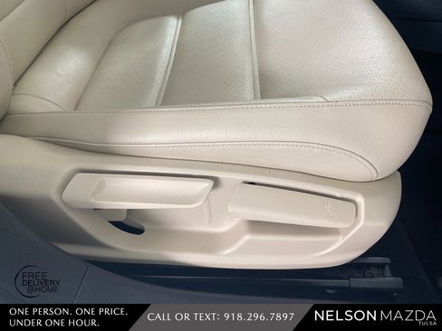 Used 2017 Volkswagen Jetta SEL image 46