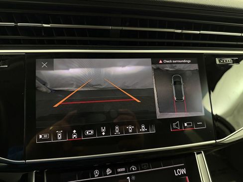 Used 2021 Audi Q7 3.0T Premium Plus image 22