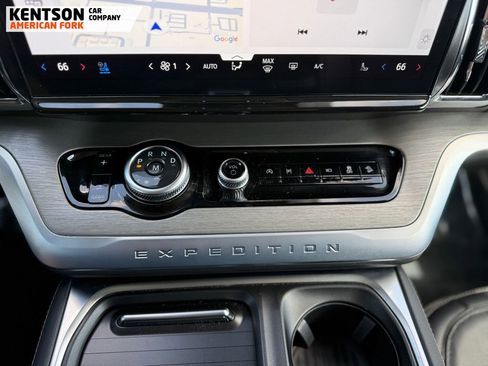 Used 2025 Ford Expedition Max Platinum AWD/4WD image 26