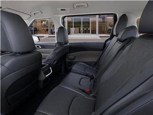 New 2026 Kia Carnival EX image 45