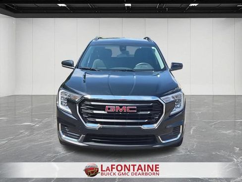 Used 2023 GMC Terrain SLE w/ Driver Convenience Package FWD image 8