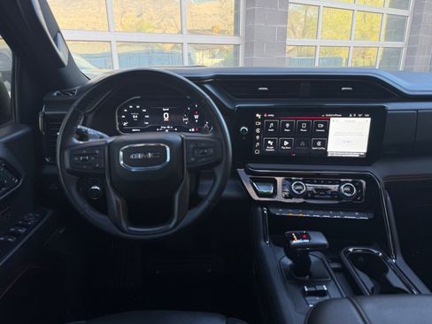 Used 2023 GMC Sierra 1500 AT4 w/ AT4 Premium Package AWD/4WD image 34