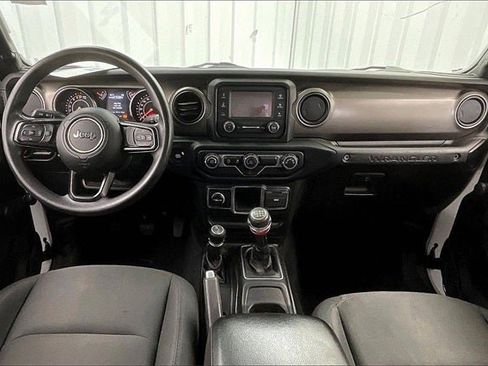 Used 2019 Jeep Wrangler Sport image 14