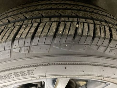 Used 2024 Buick Envista Sport Touring w/ Convenience I Package image 23