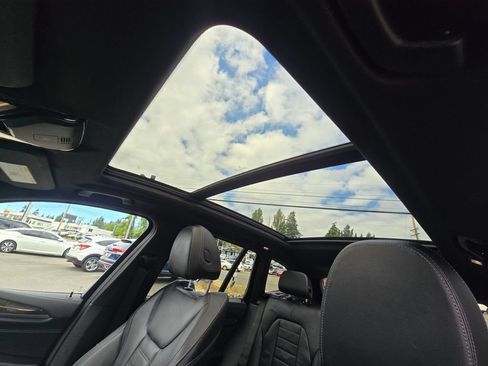 Used 2018 BMW X3 xDrive30i AWD/4WD image 23