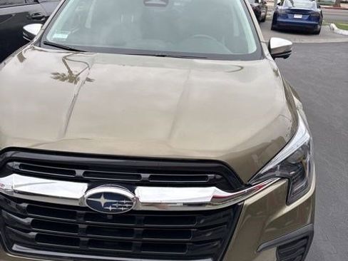 Used 2023 Subaru Ascent Limited w/ Technology Package image 3