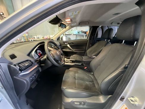 Used 2025 Mitsubishi Eclipse Cross SE image 9