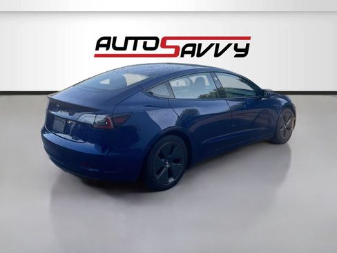 Used 2022 Tesla Model 3 Standard Range RWD image 7