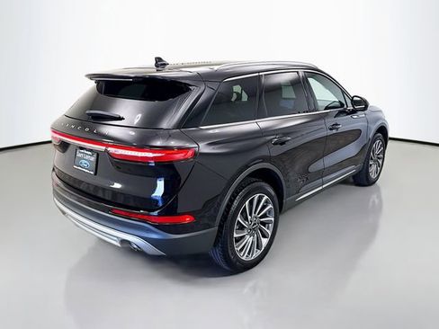 Used 2023 Lincoln Corsair Reserve image 7