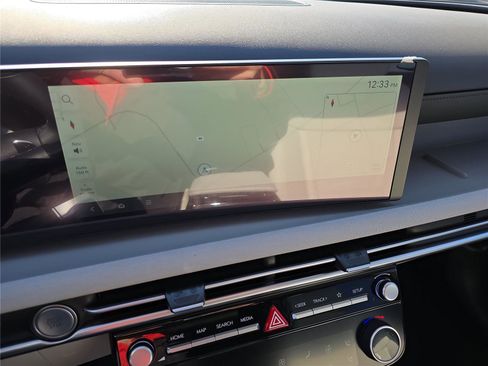 New 2026 Hyundai Tucson Limited image 16