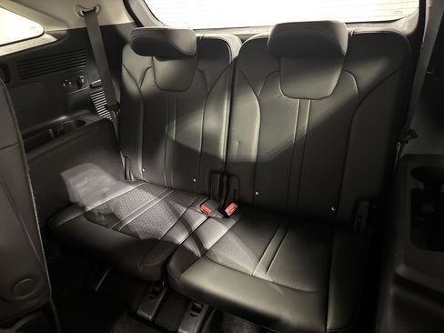 Certified 2023 Kia Sorento EX image 31