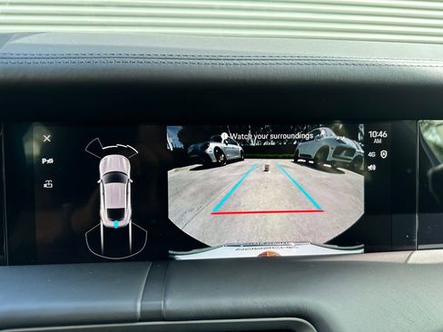 Used 2025 Porsche Taycan image 27