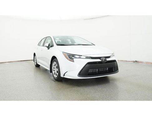 New 2026 Toyota Corolla LE image 30