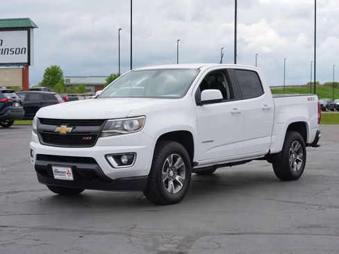 Used 2016 Chevrolet Colorado Z71 AWD/4WD image 7