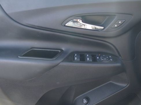 Used 2024 Chevrolet Equinox LT w/ LPO, Floor Liner Package image 29