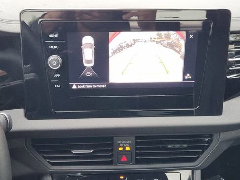 Used 2025 Volkswagen Jetta Sport FWD image 6