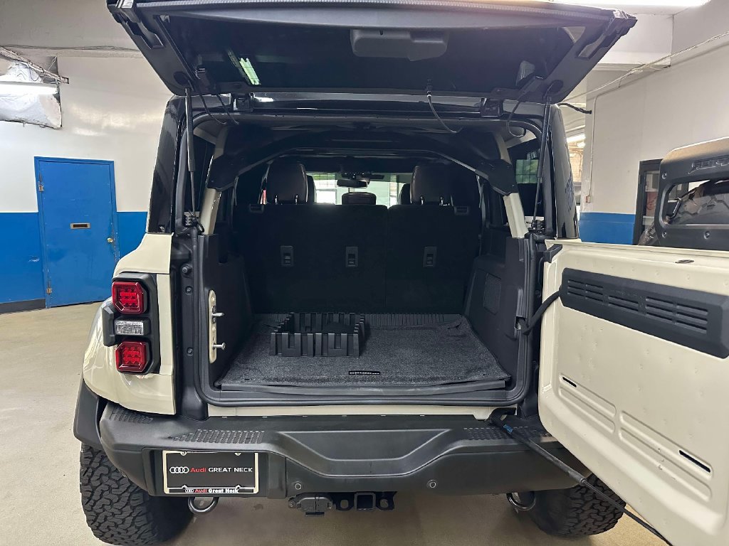 Certified 2025 Ford Bronco Raptor w/ Interior Carbon Fiber Pack AWD/4WD image 19