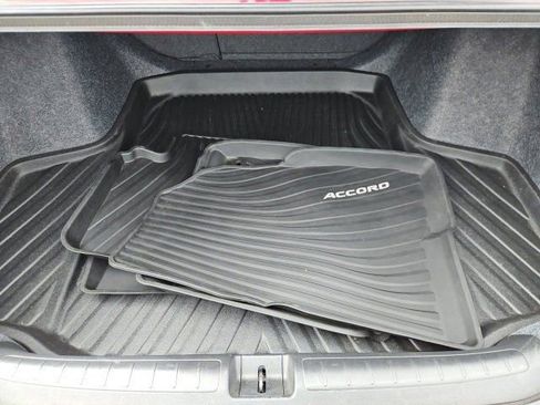 Used 2022 Honda Accord Sport image 9