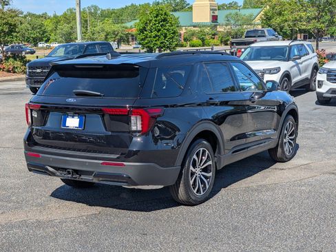 New 2026 Ford Explorer ST-Line RWD image 8