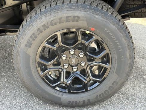 New 2026 Ford F150 Lariat w/ FX4 Off-Road Package image 13