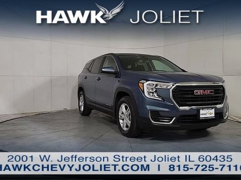 Used 2024 GMC Terrain SLE AWD/4WD image 2