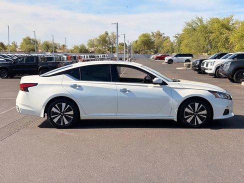 Used 2019 Nissan Altima 2.5 SL FWD image 7