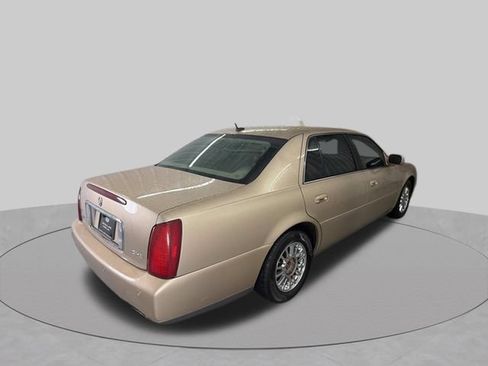 Used 2005 Cadillac De Ville DHS w/ Equipment Group FWD image 5