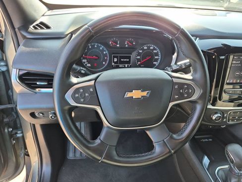 Used 2023 Chevrolet Traverse LT FWD image 14
