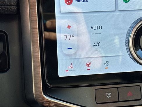 Used 2024 Ford F150 Lightning Lariat image 24