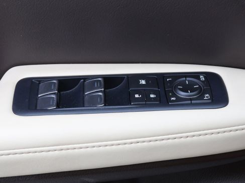 Used 2020 Lexus RX 350L FWD w/ Premium Package image 14