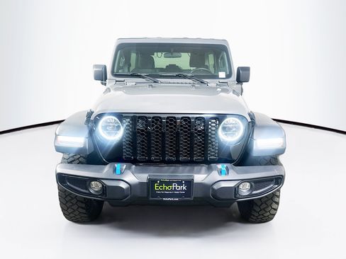 Used 2023 Jeep Wrangler Unlimited w/ Cold Weather Group AWD/4WD image 2