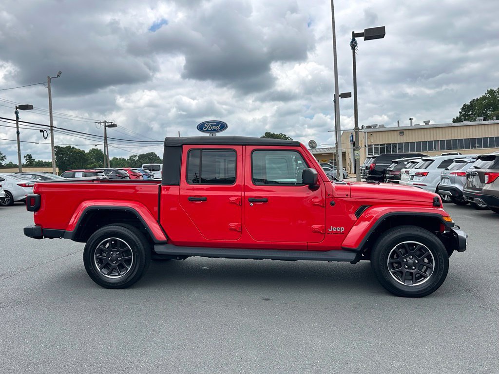 Used 2023 Jeep Gladiator Overland AWD/4WD image 11