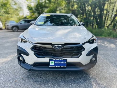 Used 2024 Subaru Crosstrek 2.0i Premium image 2