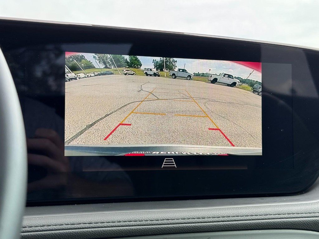 Used 2025 Buick Encore GX Preferred FWD image 23