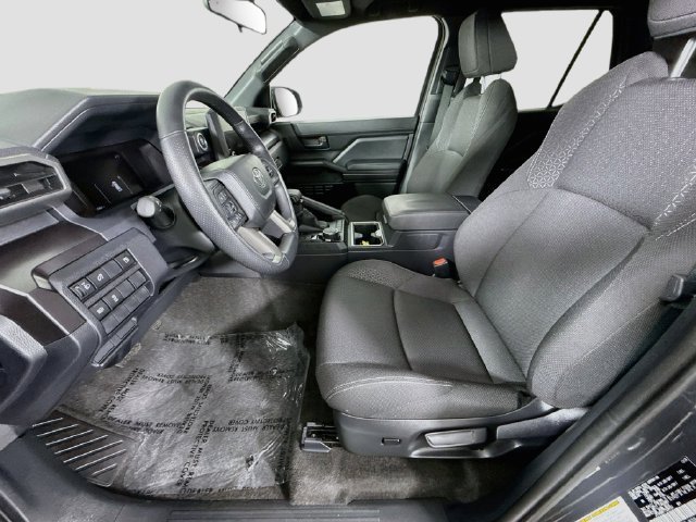 Certified 2026 Toyota 4Runner SR5 AWD/4WD image 21