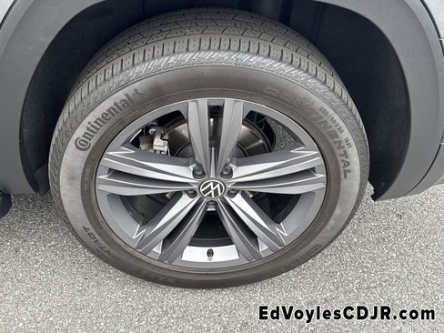 Used 2022 Volkswagen Atlas SE image 27