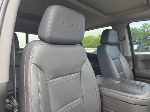 Used 2020 GMC Sierra 1500 Denali w/ Denali Ultimate Package AWD/4WD image 32