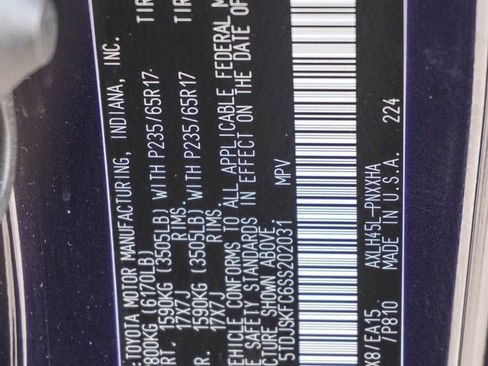 Used 2025 Toyota Sienna XLE w/ XLE Plus Package image 23