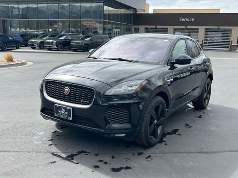 Used 2019 Jaguar E-PACE R-Dynamic SE image 2