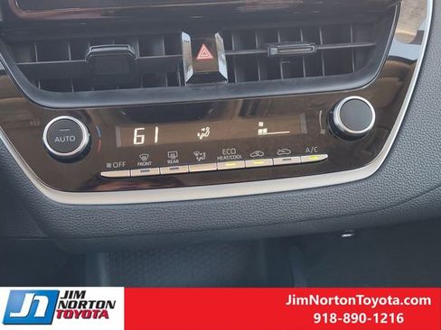 Used 2024 Toyota Corolla LE image 20